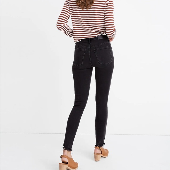 Madewell 10" High-Rise Skinny Jeans in Berkeley Black: Button-Through Edition 27 - Picture 3 of 10